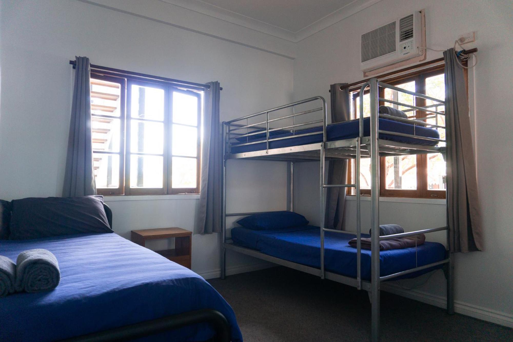 Somewhere To Stay Backpackers Brisbane Bagian luar foto