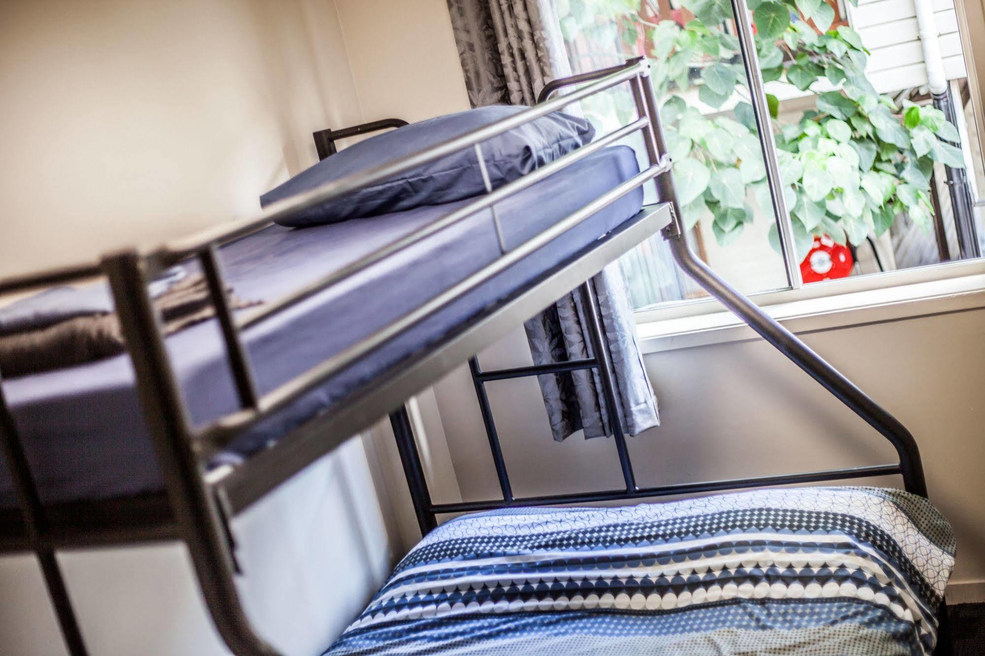 Somewhere To Stay Backpackers Brisbane Bagian luar foto